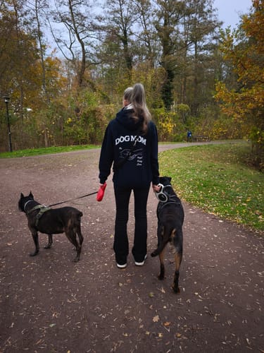 Customer photo review of Dog Mom Hand mit Pfote - Personalisierbarer Hoodie Unisex