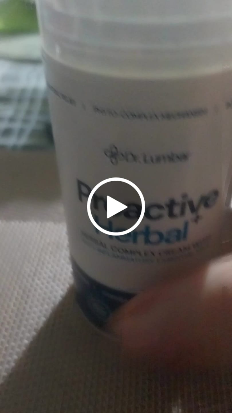 Customer video review of Proactive Herbal+ Speciális Gyógynövény Krém Izmokra, Ízületekre, Talpi Bőnyére