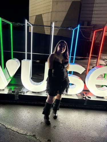 Customer photo review of DISFRAZ KATHERINE PIERCE