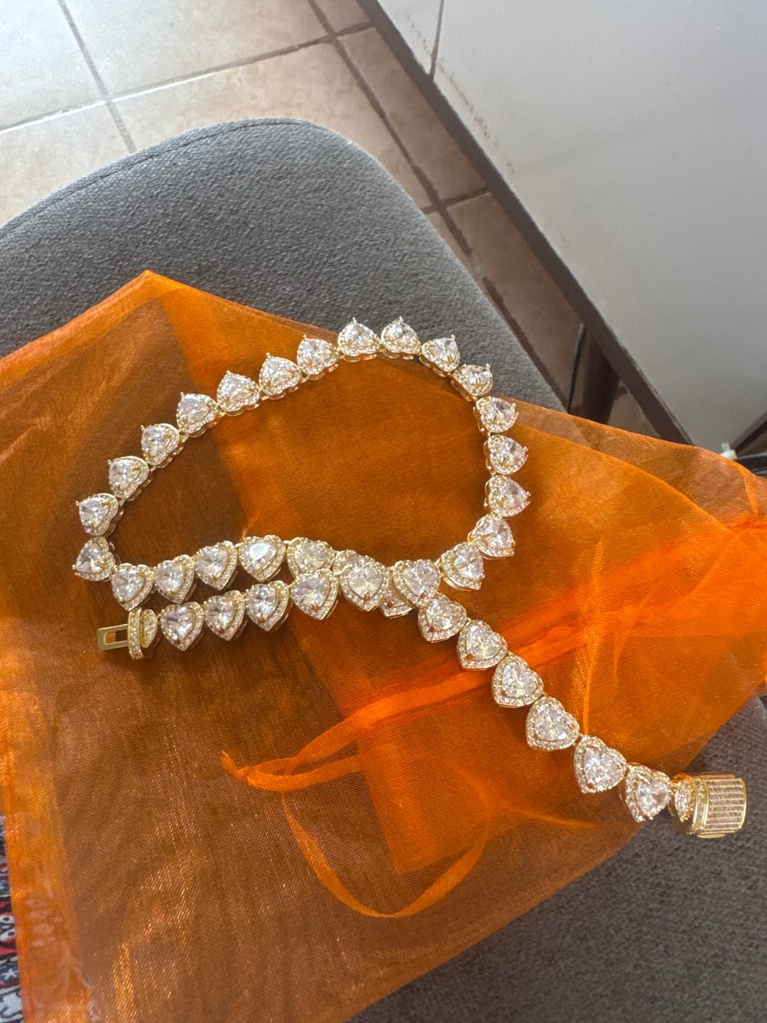 Customer photo review of Gargantilla de Corazón  Rosa Princesa Vidrio Real  Size 16inch/ Laminado de Oro 14k