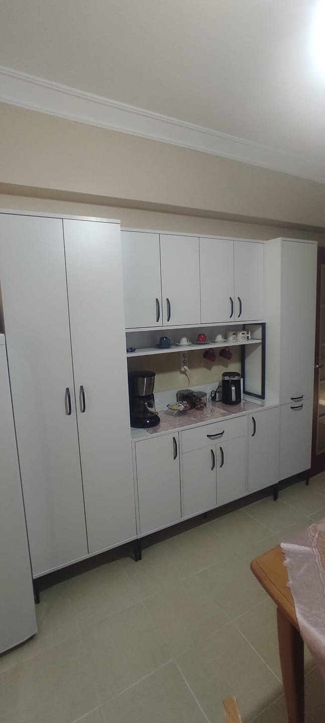 Customer photo review of Rani JE132 Çok Amaçlı Dolap 12 Kapaklı 1 Çekmeceli Kiler Mutfak Dolabı Beyaz