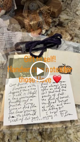 Customer video review of free gift with first order
