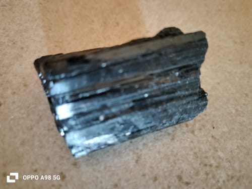 Customer photo review of Turmalina Negra en Bruto || Protección - Limpieza