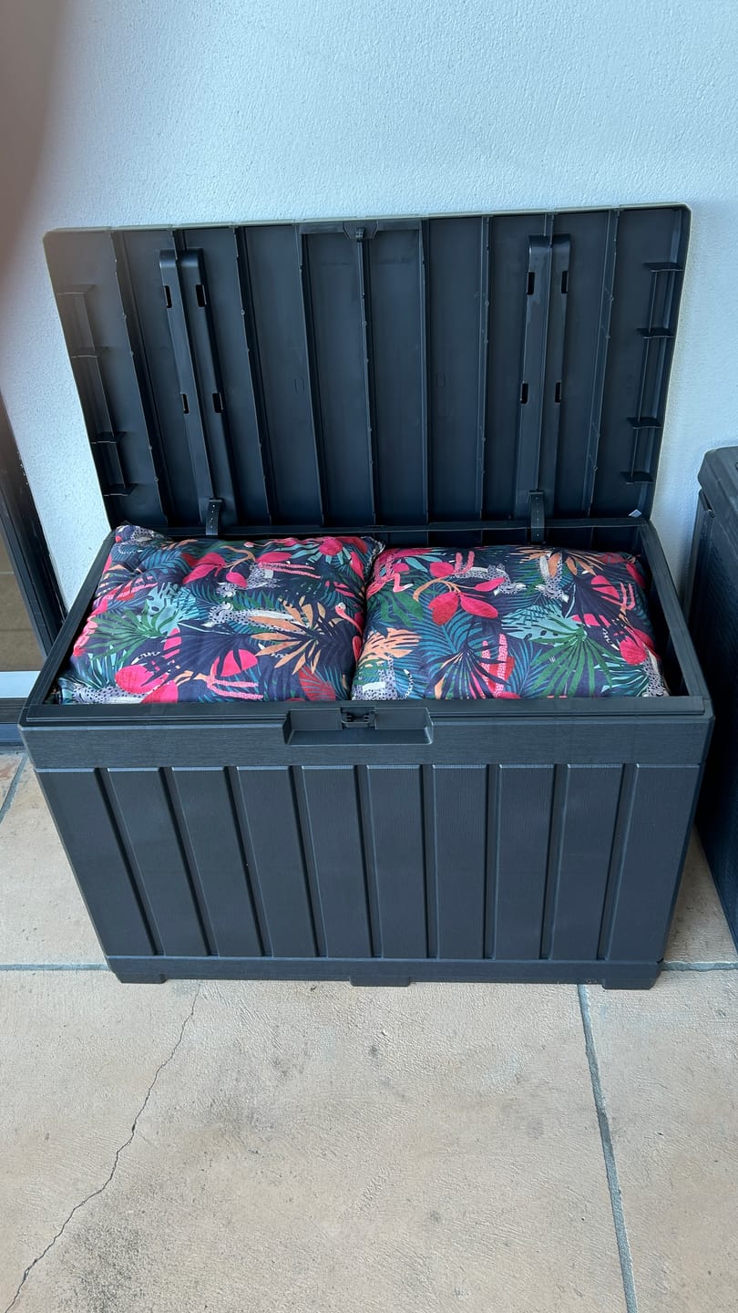 Customer photo review of Keter Kentwood Box 190L Graphite