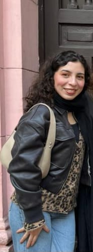 Customer photo review of CHAQUETA CAZADORA BOMBER NEGRA