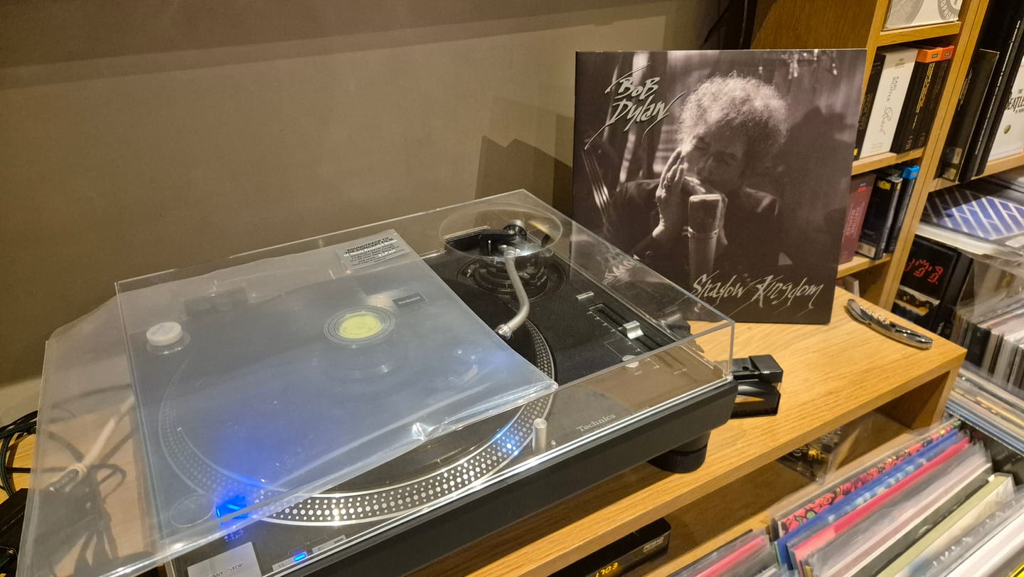 Customer photo review of Shadow Kingdom - Bob Dylan [Vinyl]
