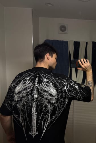 Customer photo review of Hollow Souls Oversized T-shirt [VOID BLACK]