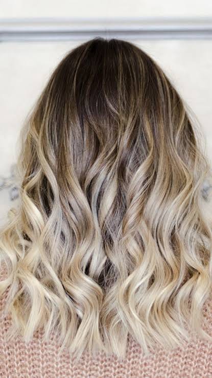 Customer photo review of 5 in 1 Hairstyler  Locken, Glätten & Trocknen mit Coanda Effekt