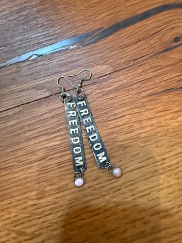Customer photo review of The Earring Club