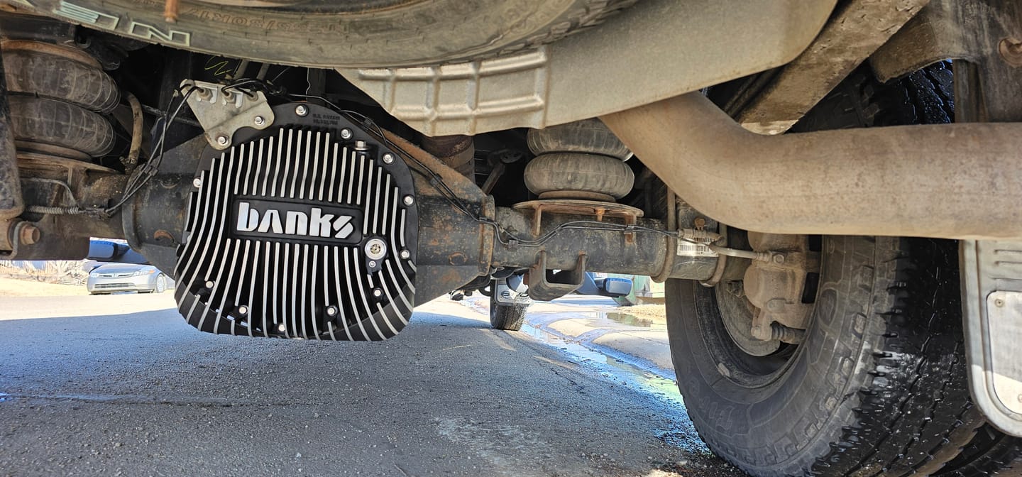 Customer photo review of 2001-2019 Duramax/ 2001-2018 Cummins Ram-Air Differential Cover (19269)