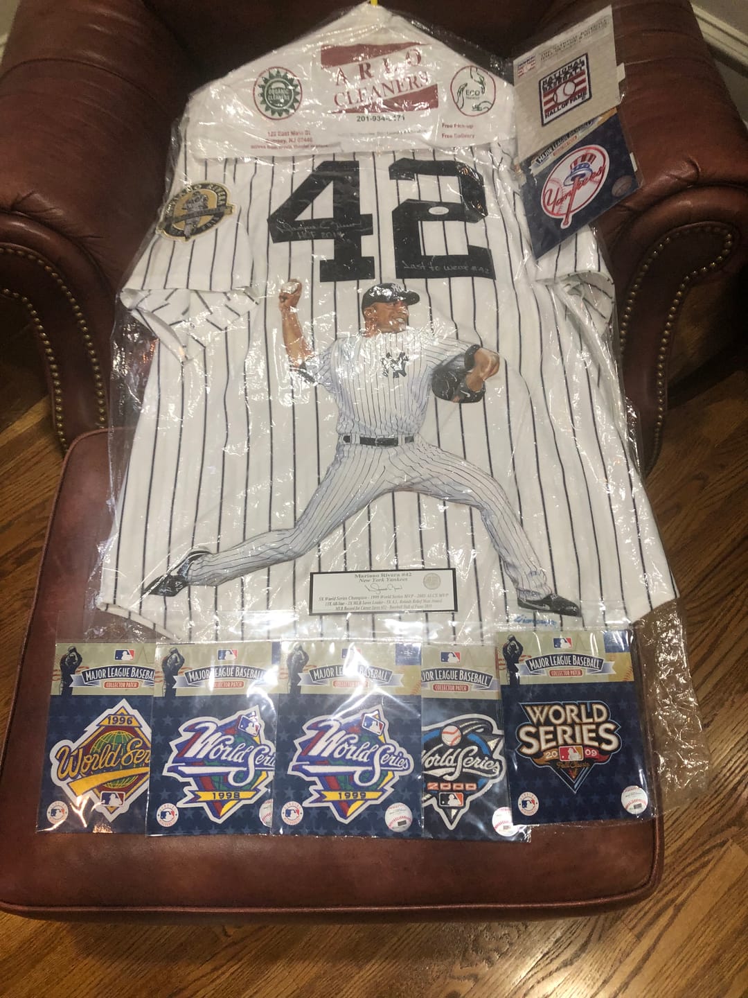 Customer photo review of Derek Jeter Autograph Signing