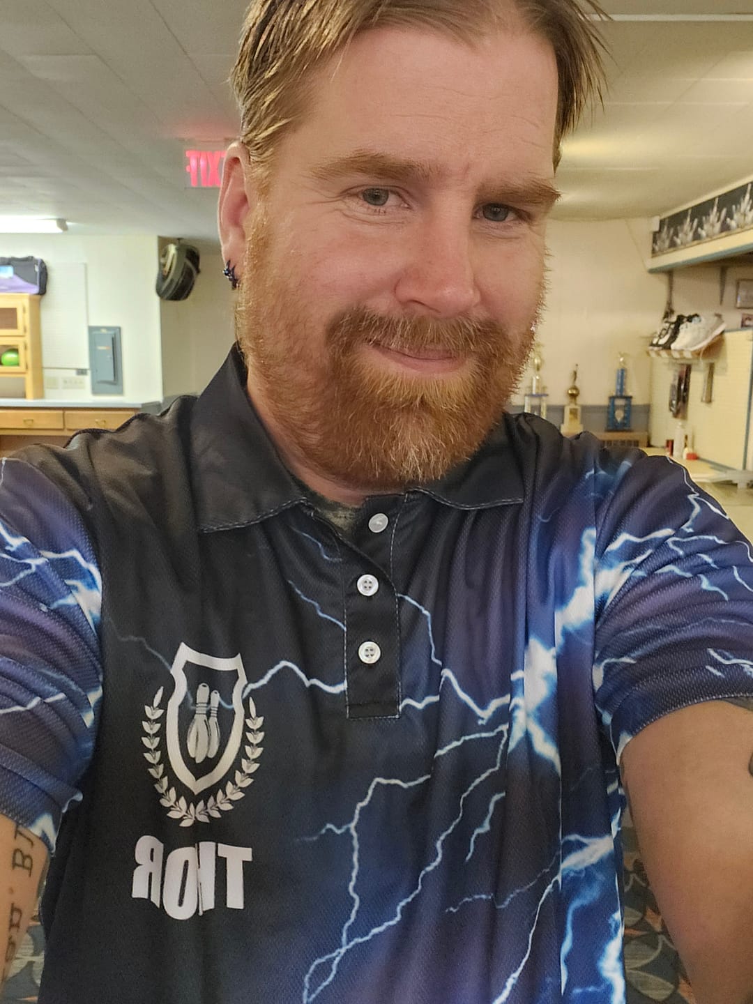 Customer photo review of Mens polo bowling shirts Custom blue lightning thunder Bowling Team Jersey, gift for team Bowlers NQS5244