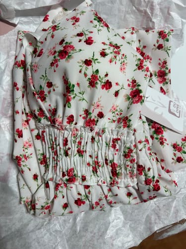 Customer photo review of Abito lungo con fiori rossi - bianco