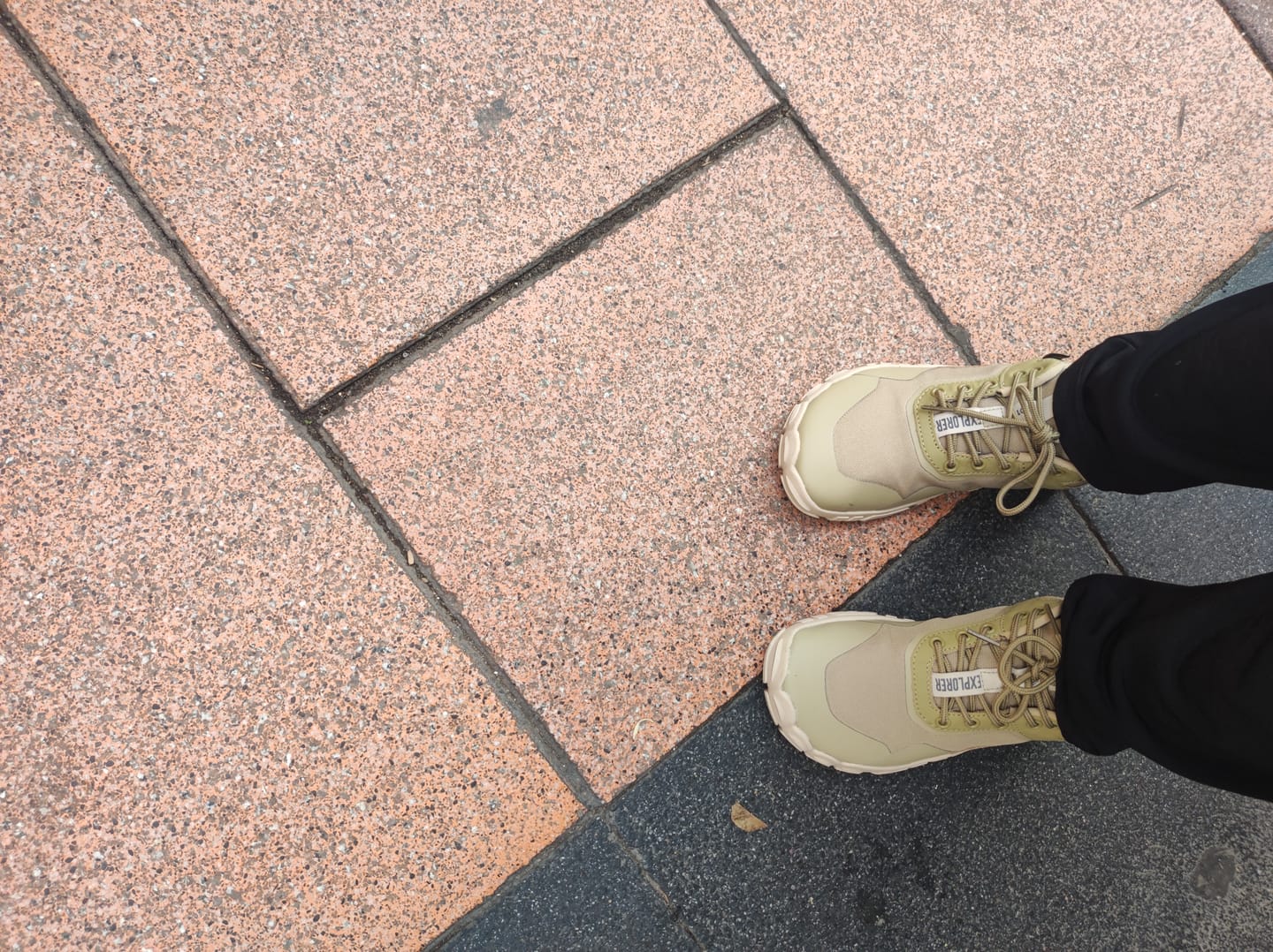 Customer photo review of Roots Explorer Oliva- Tecnología RAINSafe™