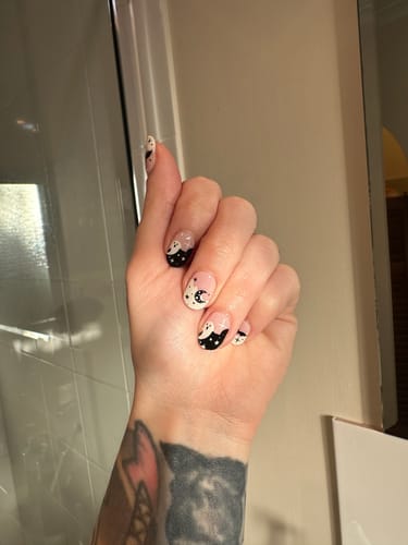 Customer photo review of Glowie (Glow in the dark) | Super Jellies DIY Hard Semi Cured Gel Nail Wraps