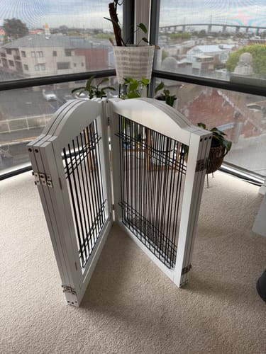 Customer photo review of 6 Panels Pet Playpen Pet Gate