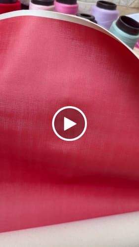 Customer video review of DUNA 0.9MM LISO VERMELHO COLEÇÃO POOH POR SABRINA AVELAR E FERNANDA GAMA