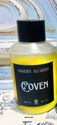 Customer photo review of COVEN LUXE BODY OIL
