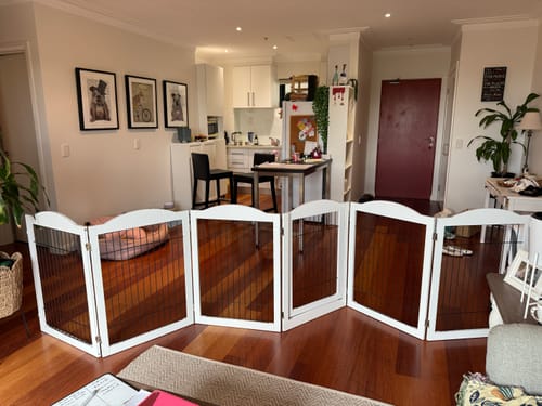 Customer photo review of 6 Panels Pet Playpen Pet Gate