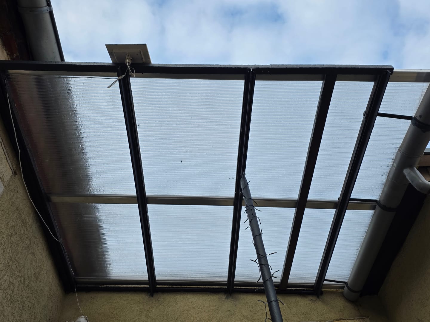 Customer photo review of Dachhaut Alu/Alu mit Polycarbonat Stegplatten 16mm 3-fach Struktur klar