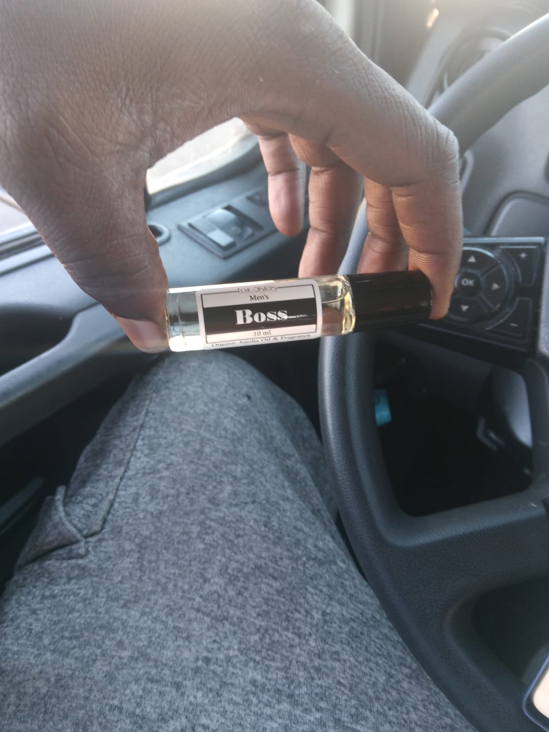 Customer photo review of Men's Cologne Oil Roller