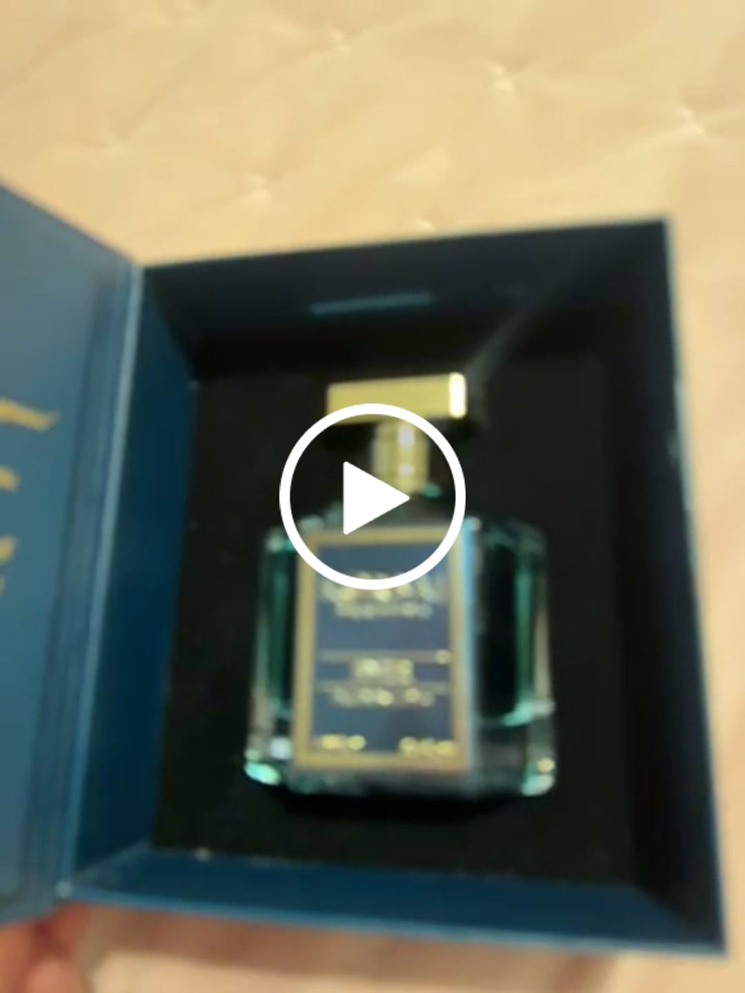 Customer video review of Korbaj EMIR - Extrait de Parfum 100ml