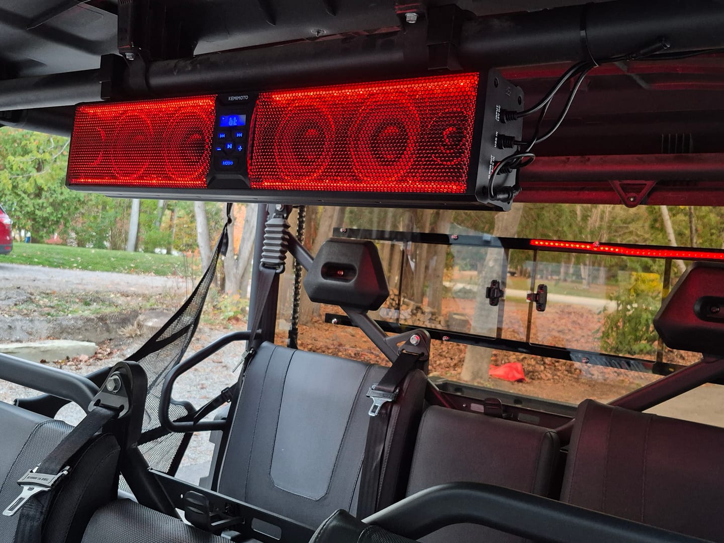 Customer photo review of UTV Sound Bar RGB 25'' Bluetooth Multicolor Lights 500W Amplifier 1.25''-2'' Roll Bar