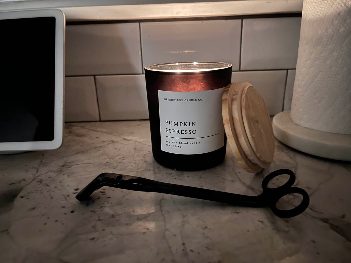 Customer photo review of Pumpkin Espresso 10 oz. Candle