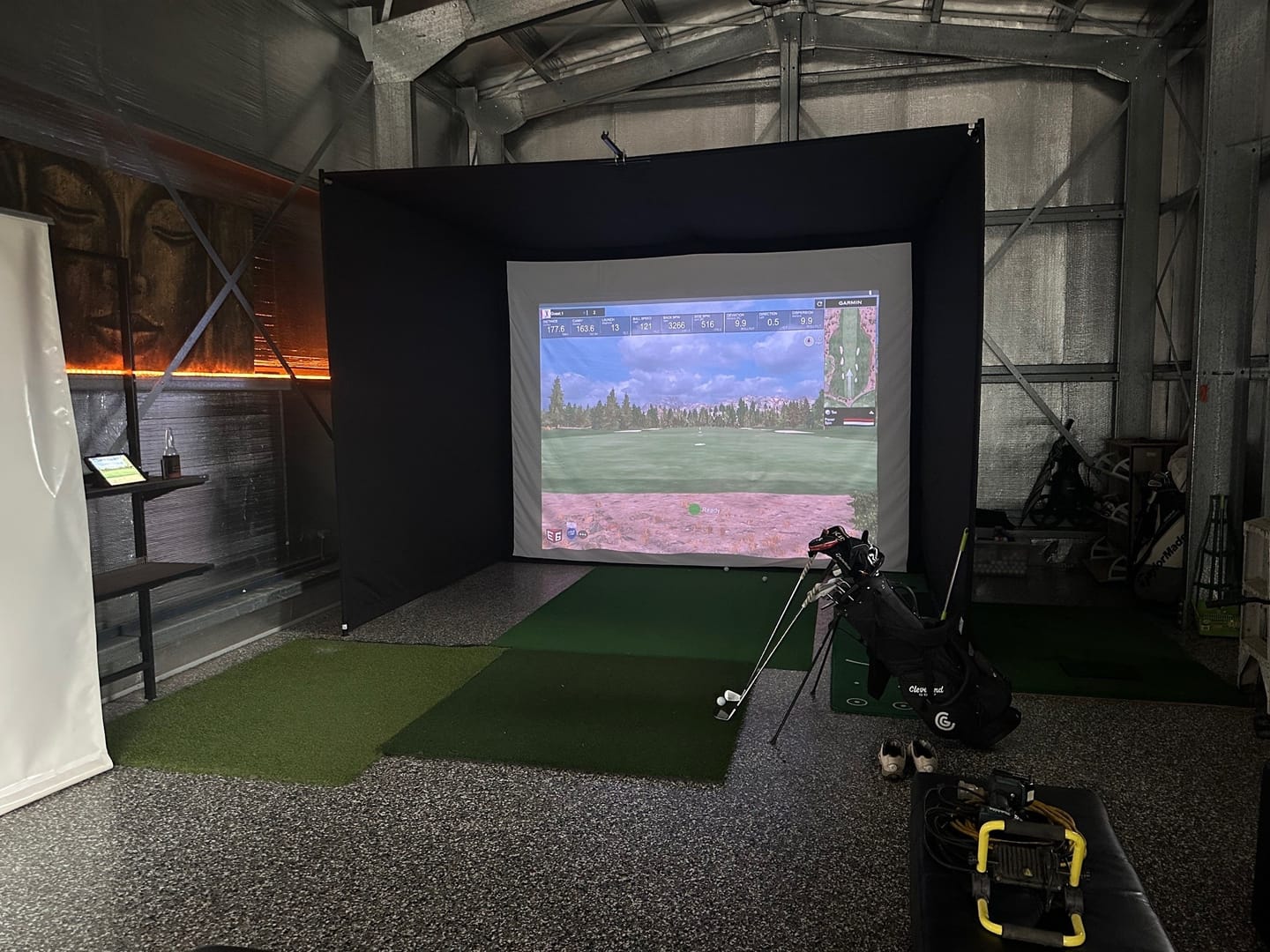 Customer photo review of Professional Golf Simulator Enclosure Bay - 24/7 Golf - HD Quality, Safe Play