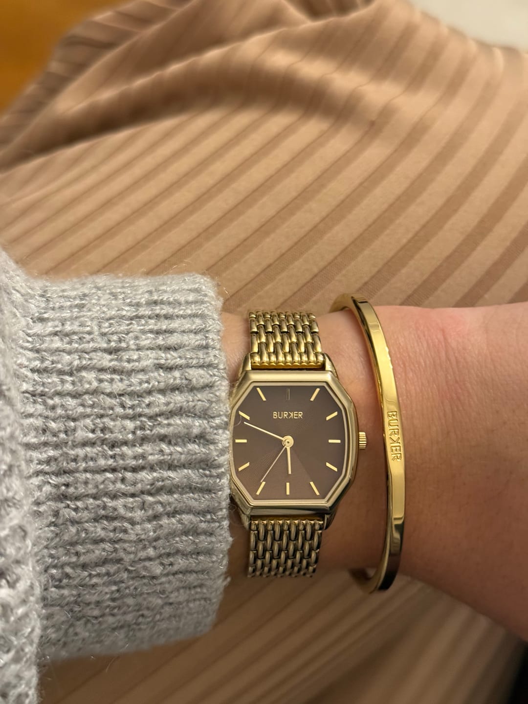 Customer photo review of Julia Gold Brown