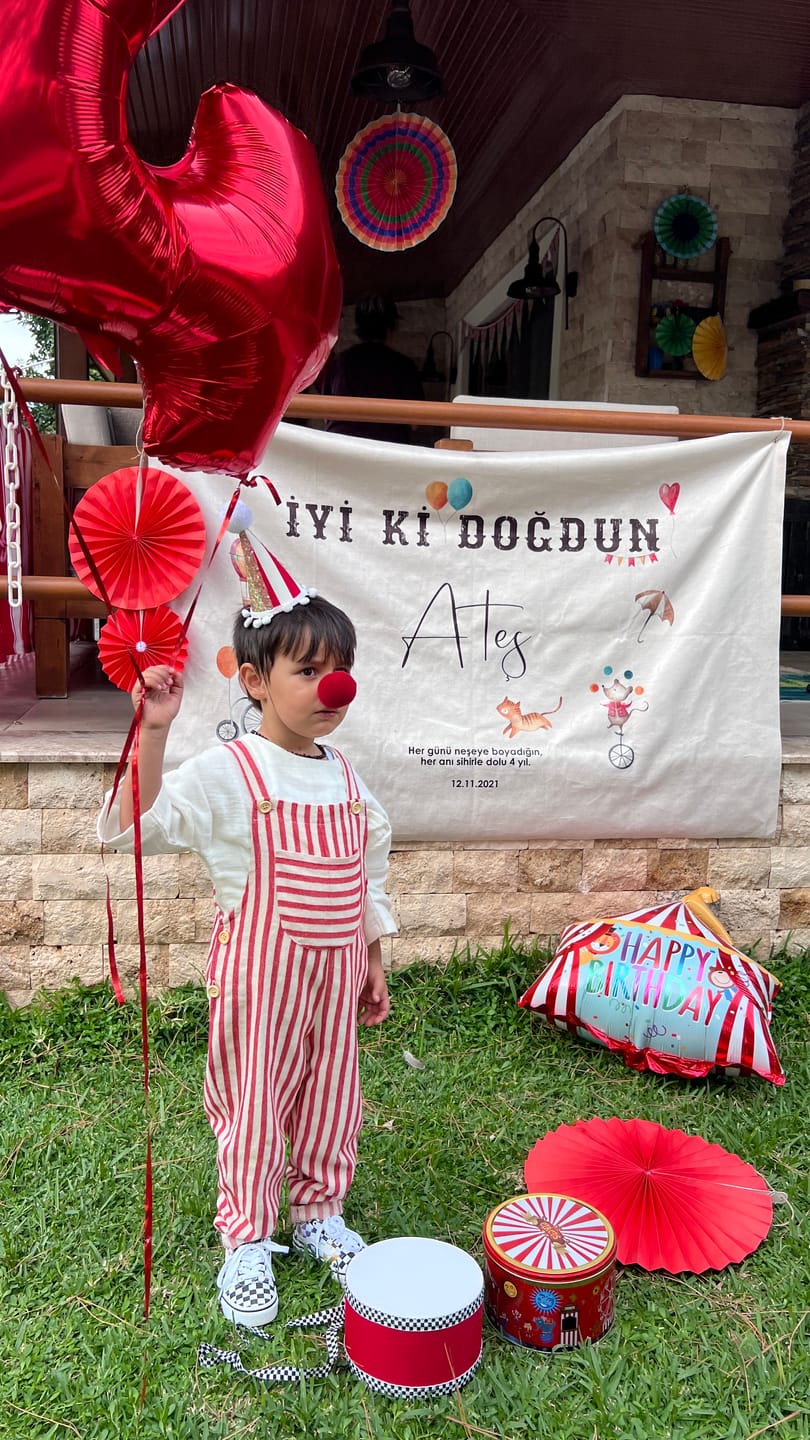 Customer photo review of Kişiselleştirilebilir Doğum Günü Örtüsü (#32)