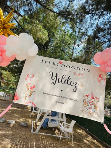 Meliha Ö. review of Kişiselleştirilebilir Doğum Günü Örtüsü (#51) image 1 out of 1