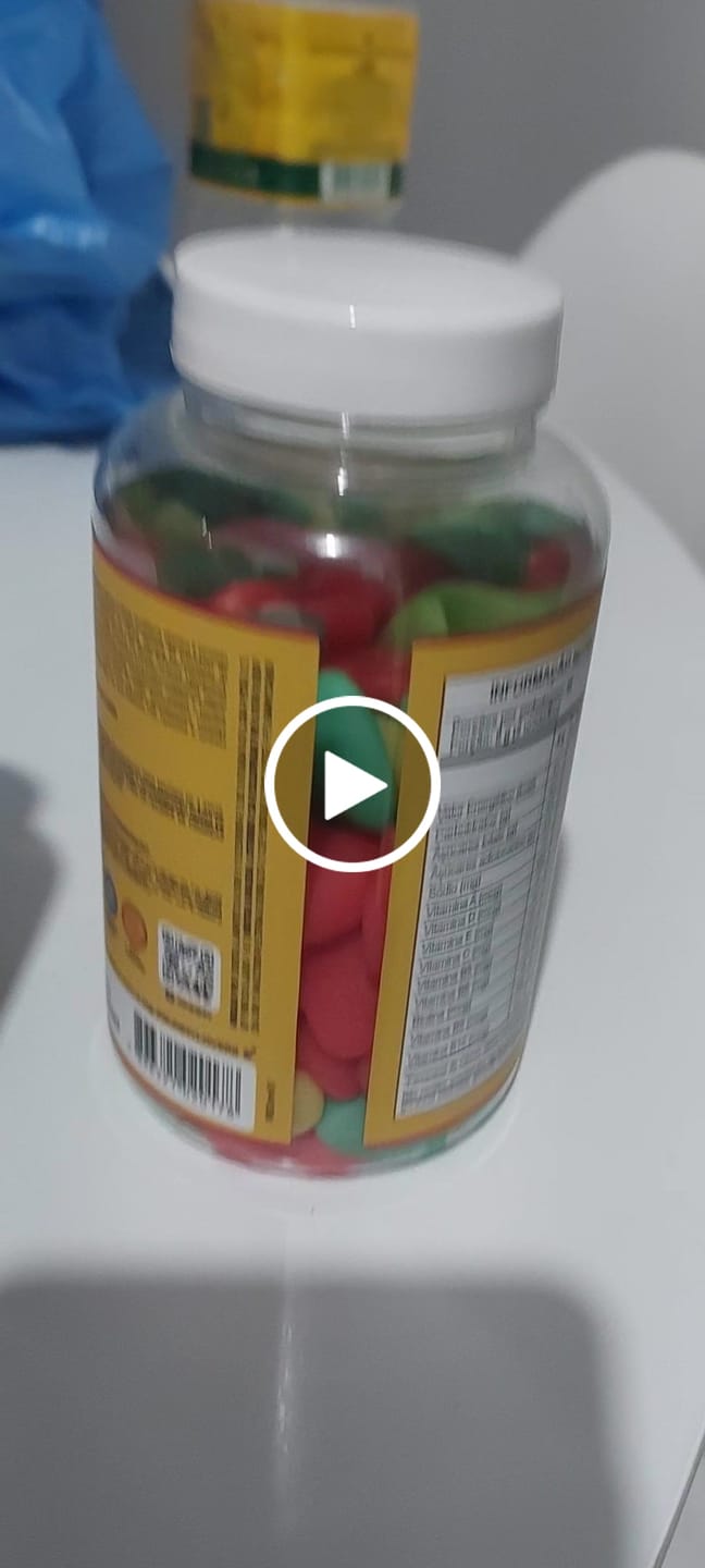 Customer video review of Gummy Kids Vitamin® - Mix Frutas 180 g