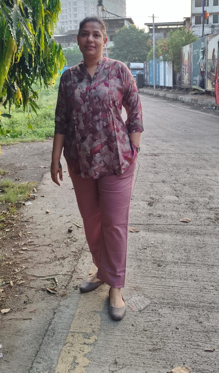 Customer photo review of Women Rose Taupe Airy Linen Straight Pants