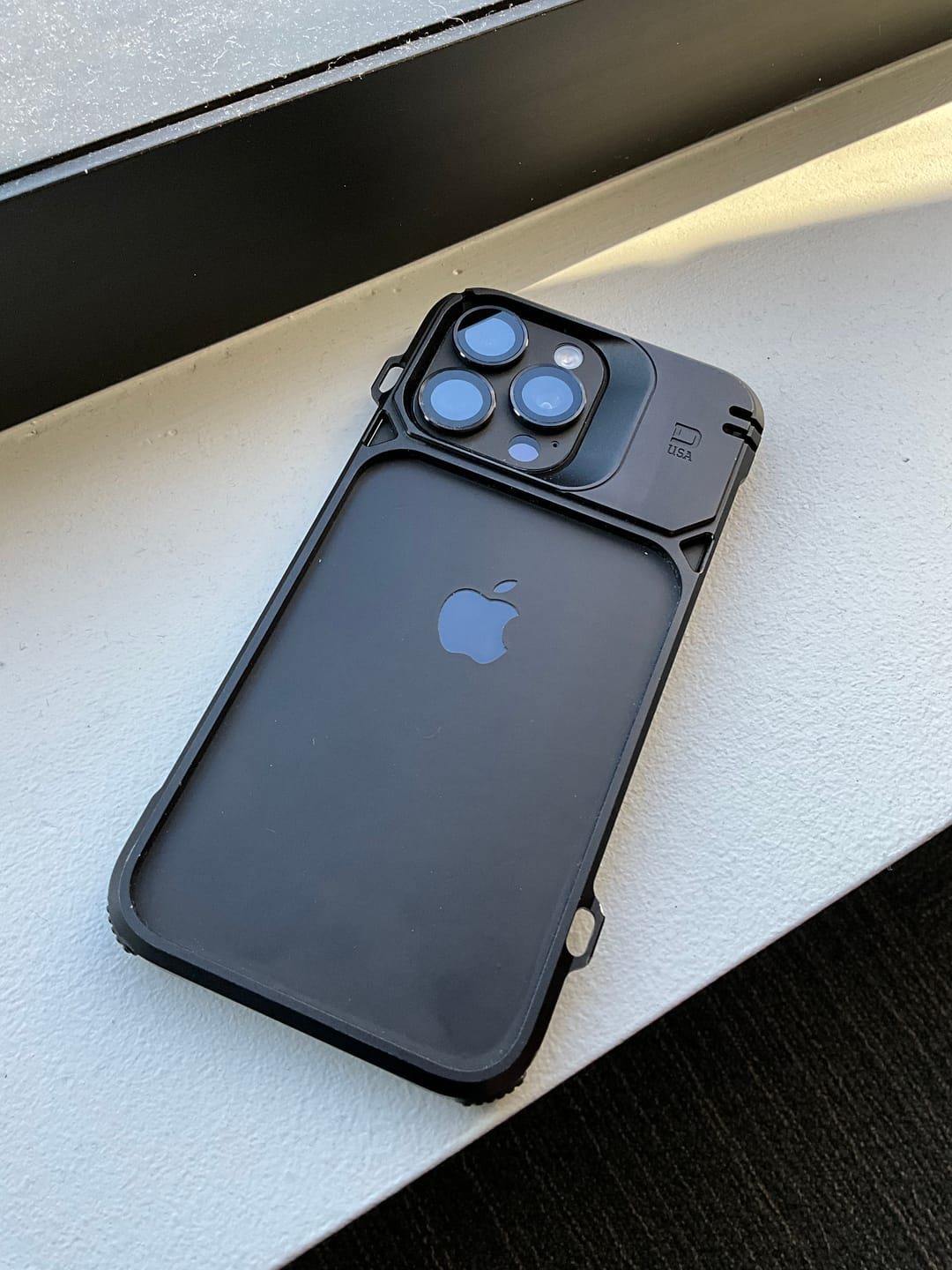 Customer photo review of DANGO COVERT CASE FOR IPHONE 15 PRO MAX