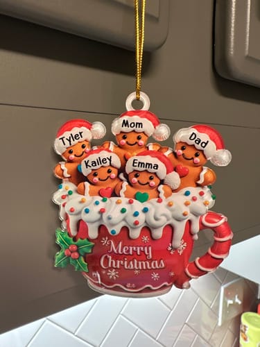 Customer photo review of Personalized Gingerbread Home Ornament - Customized Christmas Acrylic Decoration, "Put" The Family Into Gingerbread Cups To Welcome Christmas