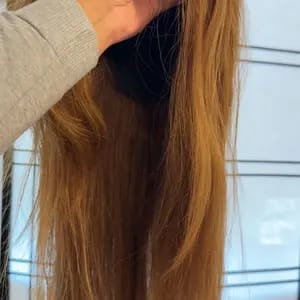 Customer photo review of Wavymy Layered Cut Chestnut Brown Wear Go Wigs 180% Density Straight 6x4 Lace Closure Wigs 100% Human Hair