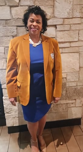 Customer photo review of SGRHO Velvet Gold Blazer