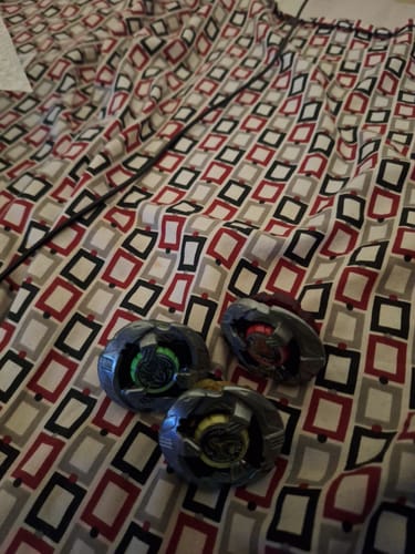 Customer photo review of Full Set Takara Tomy Beyblade X BX-39 Shelter Drake Select