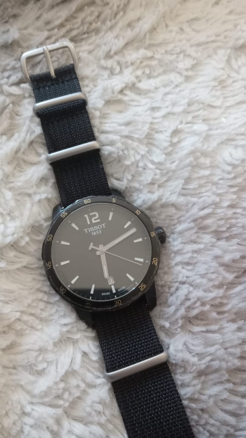 Customer photo review of Correa Nato Dando La Hora Negro