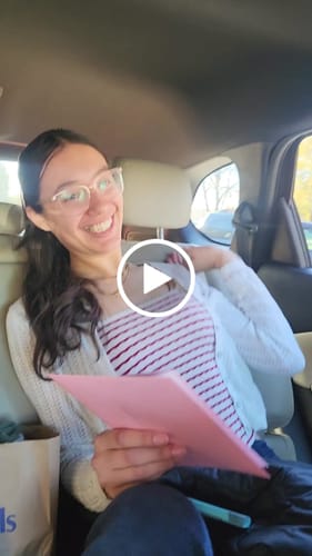 Customer video review of Tu Historia en Música – Emoción Garantizada