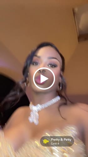 Customer video review of Golden Goddess Set - (RESTOCKED)