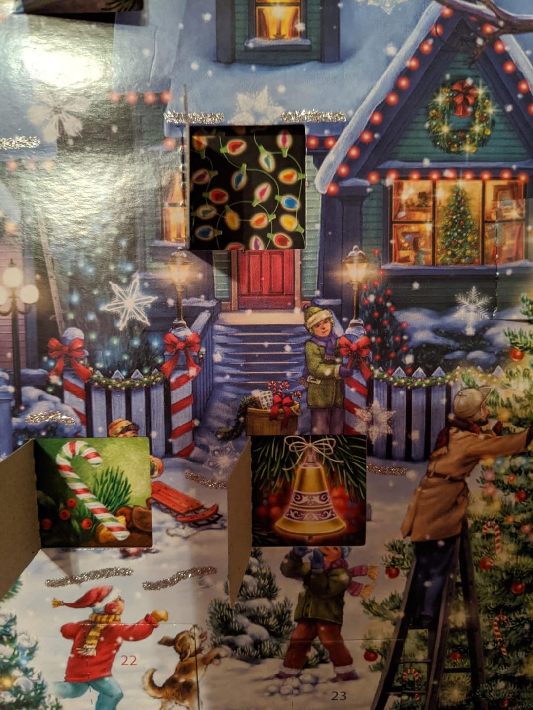 Customer photo review of Christmas Jigsaw Advent Calendar Puzzle - 1008 Piece Countdown to Christmas Gift for All Ages
