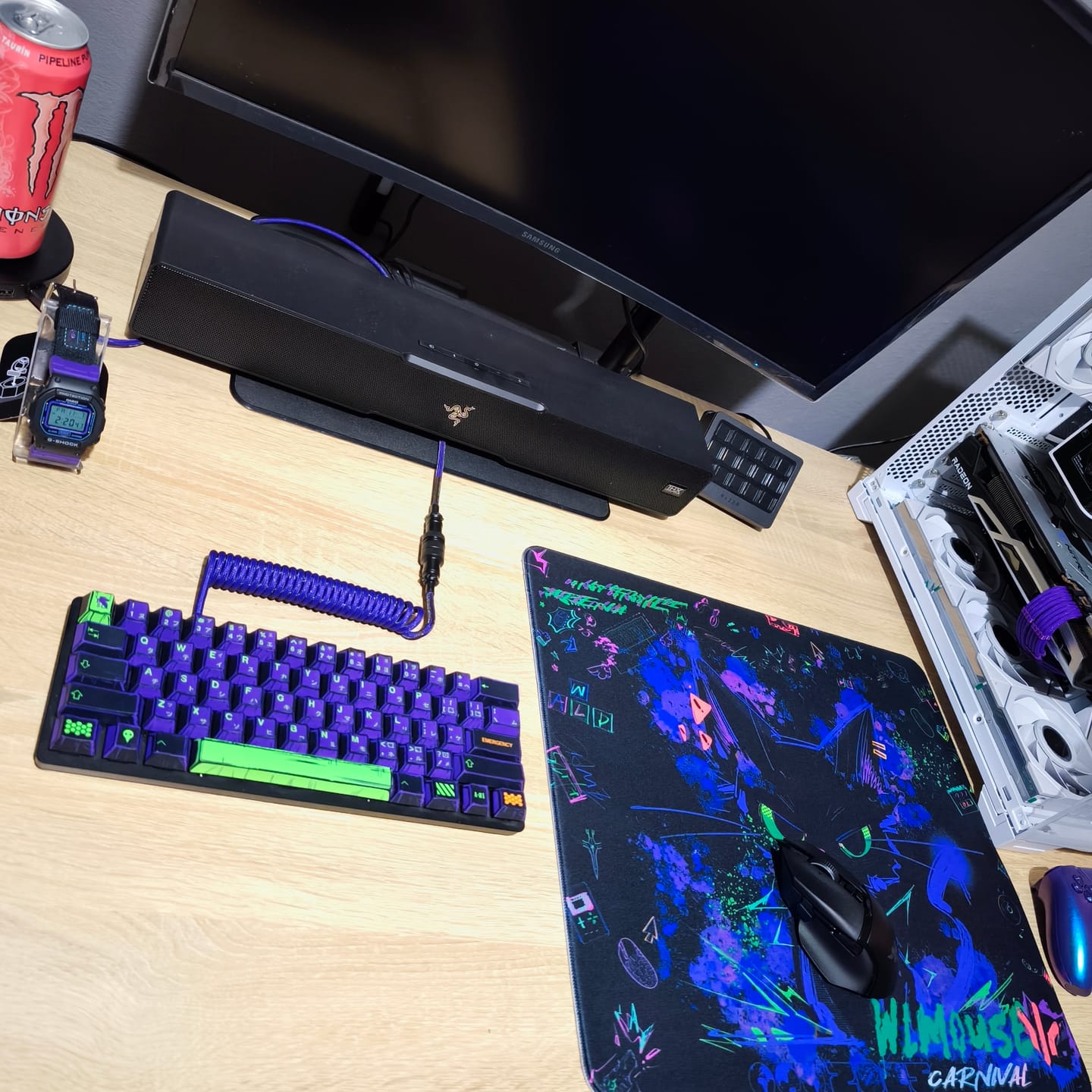 Customer photo review of WLMouse Cyber Grafitti Poron Mousepad