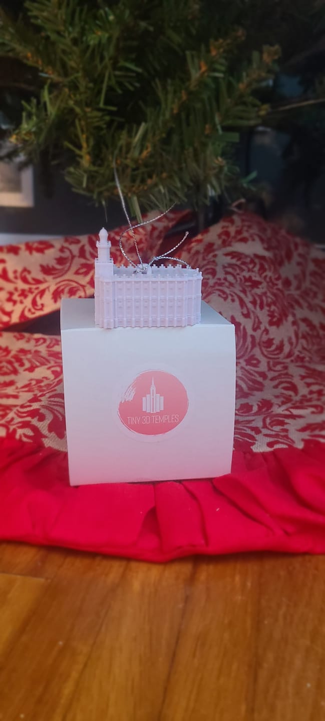 Customer photo review of St. George Utah Temple Christmas Ornament