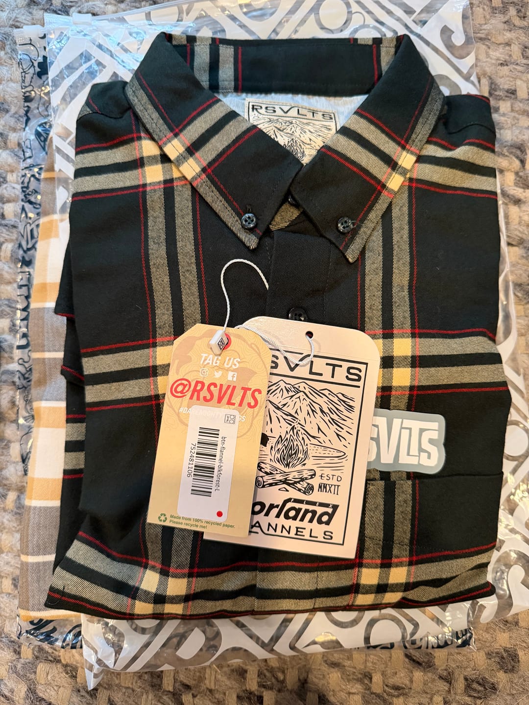 Customer photo review of Dwayne "The Plaid" Johnson – BorlandFlex™ Long Sleeve Flannel