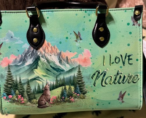 Customer photo review of MOUNTAIN AIR HEALS EVERYTHING LEATHER HANDBAG - YHLN3110244