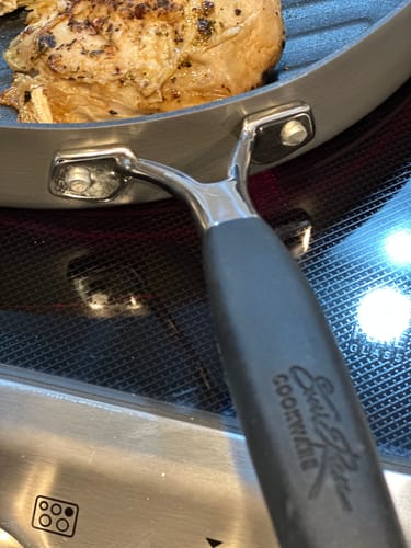 Customer photo review of Sierra’s 12” Searing Grill Pan