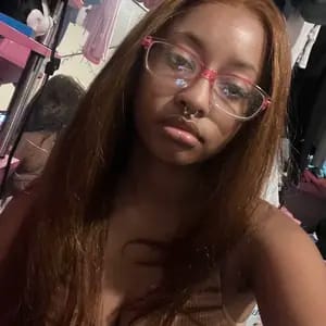 Customer photo review of Wavymy Layered Cut Chestnut Brown Wear Go Wigs 180% Density Straight 6x4 Lace Closure Wigs 100% Human Hair