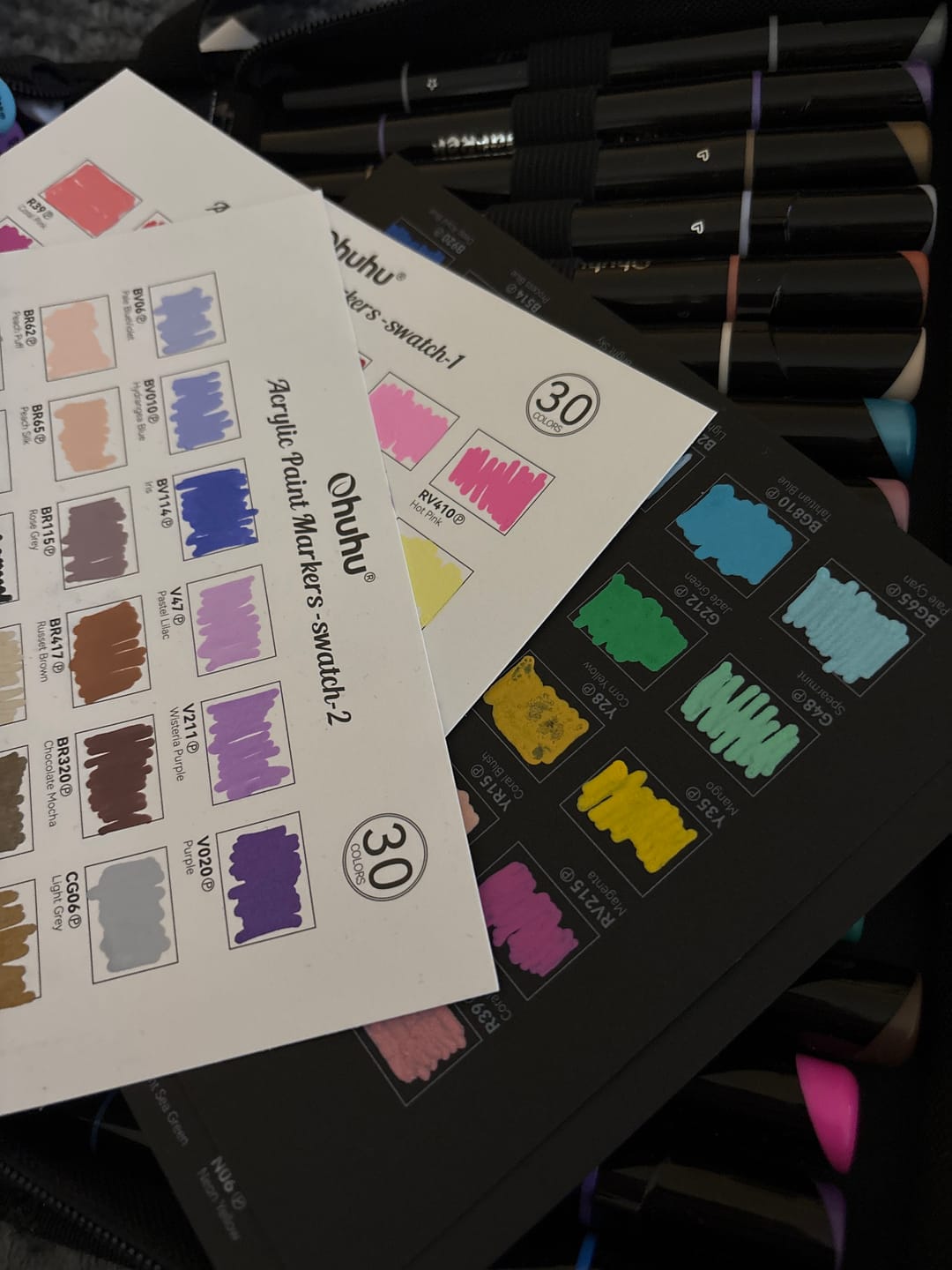 Customer photo review of Ohuhu Dual Nib Waterproof Acrylic Pen 30 / 60 / 90 Colors - Kakaako
